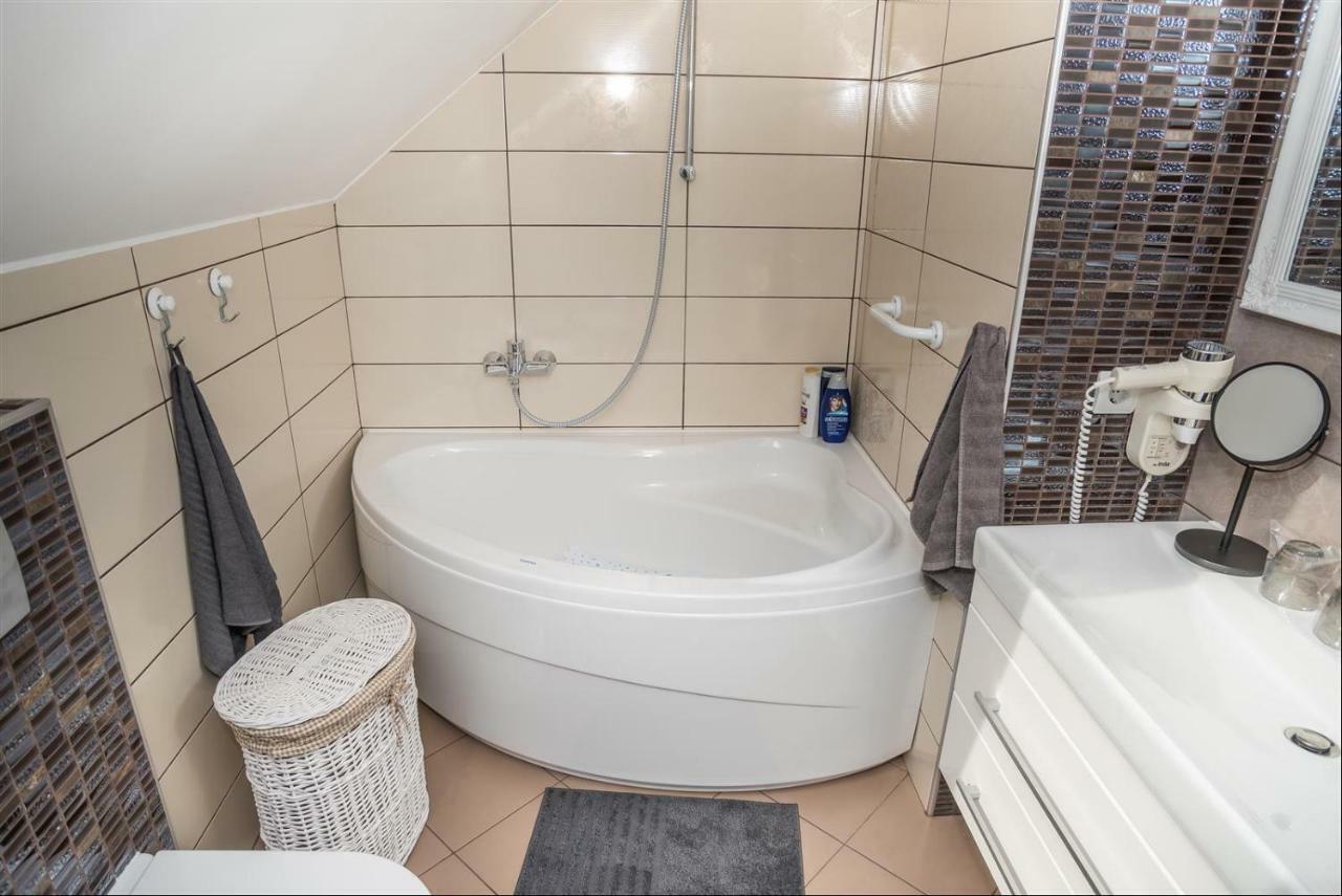 Apartman Hubertus 5* Vagovina Exterior photo