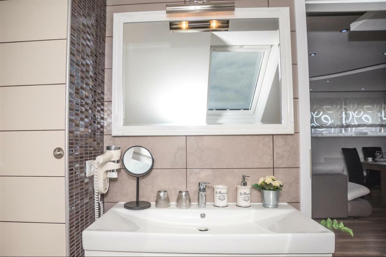 Apartman Hubertus 5* Vagovina Exterior photo